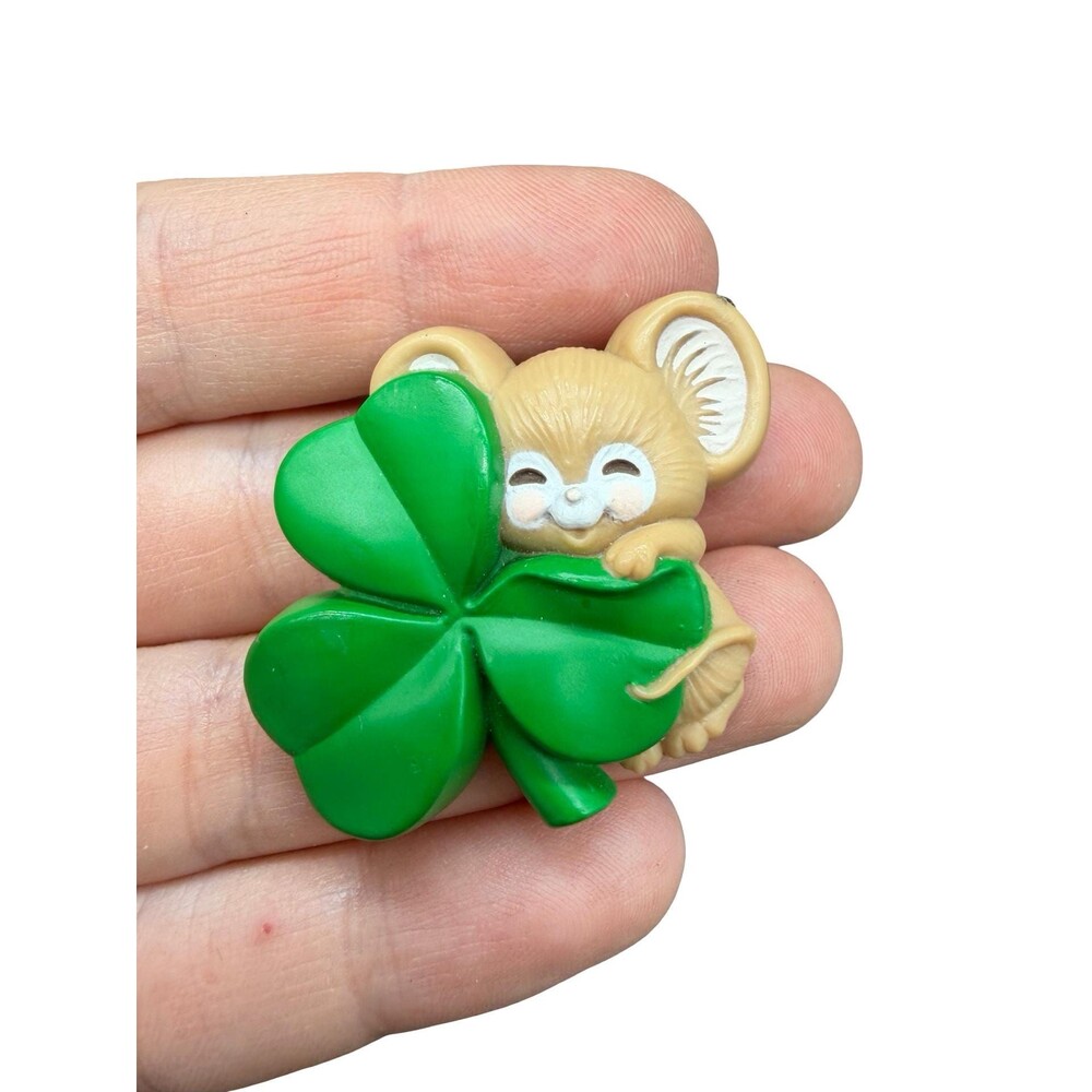 Vintage Jewelry Hallmark Clover Mouse Brooch Pin St Patrick’s Day Pin